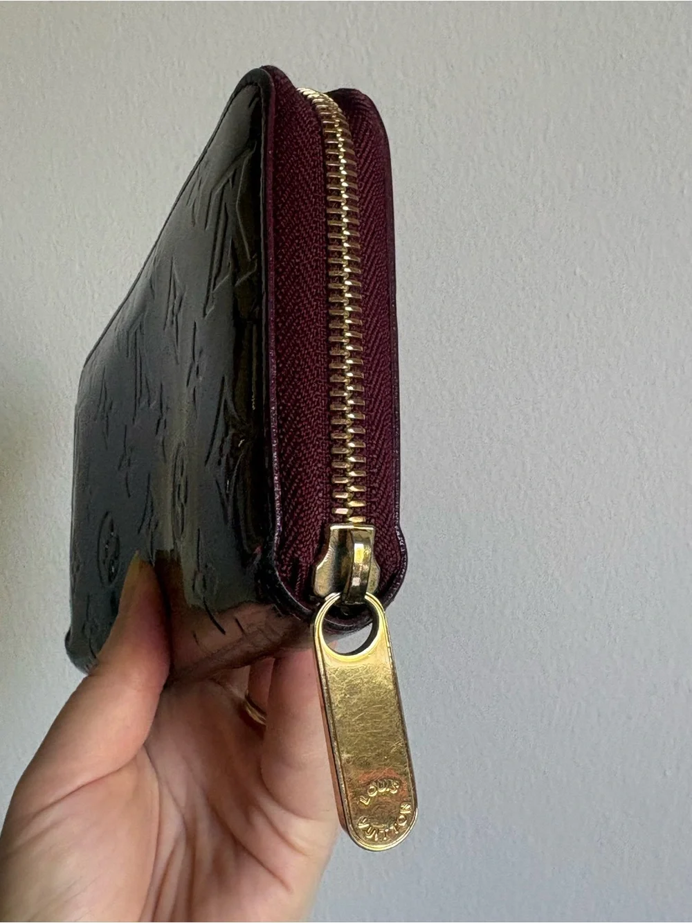 Auth Louis Vuitton Monogram Vernis Zip Around Wallet
